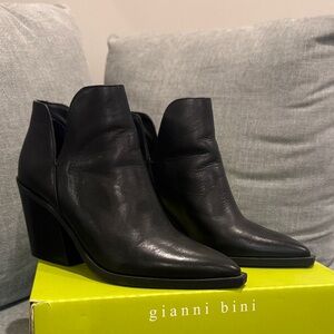 Gianni Bini Black Heeled Boots
